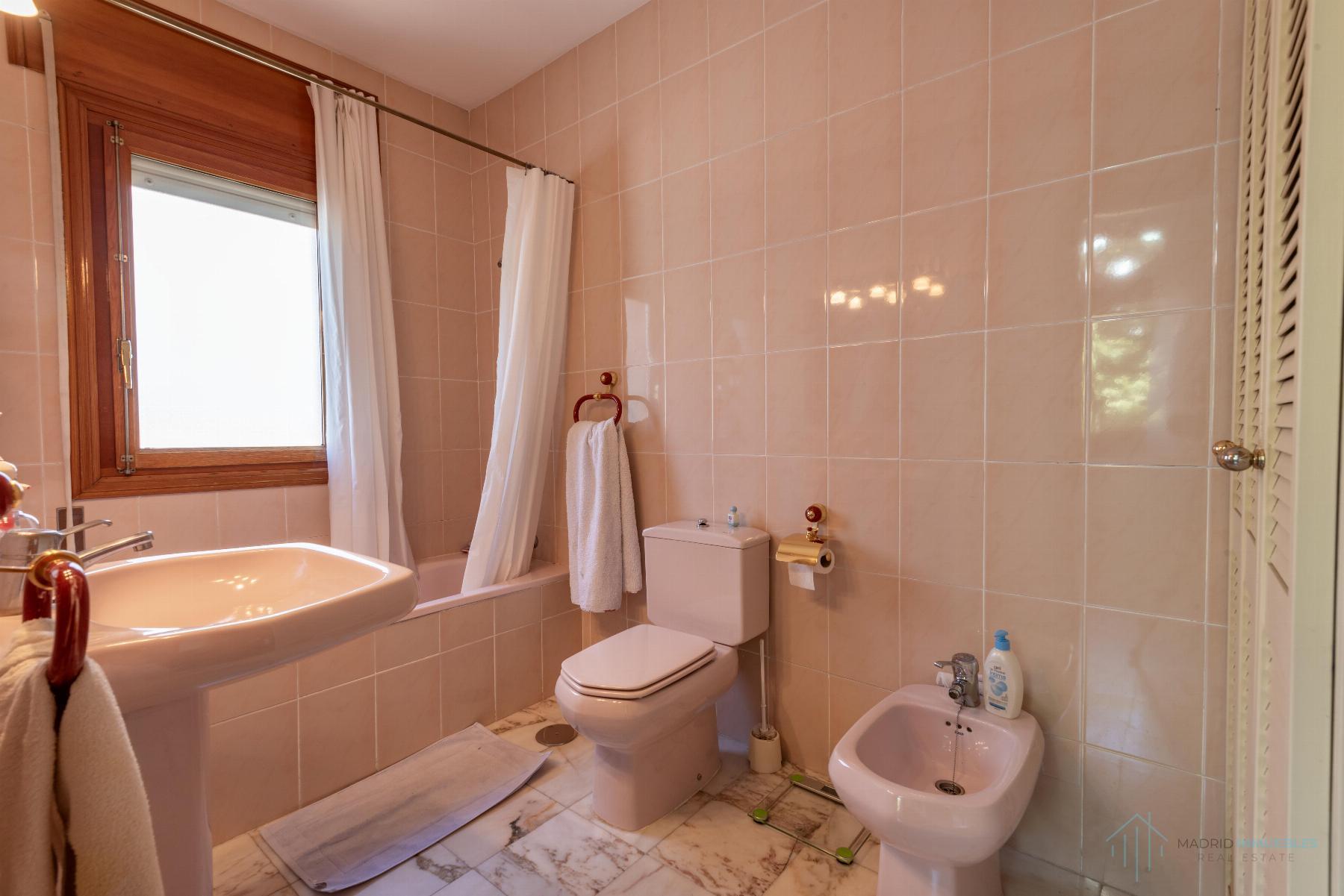 For sale of chalet in Pozuelo de Alarcón