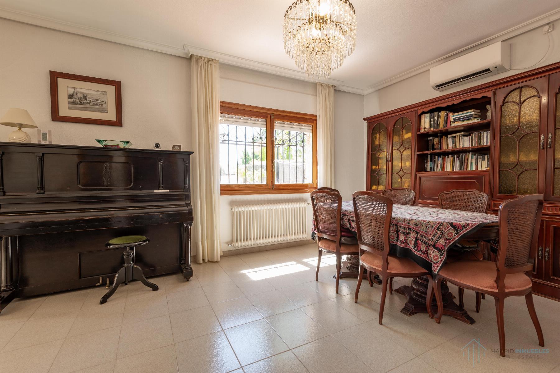 For sale of chalet in Pozuelo de Alarcón