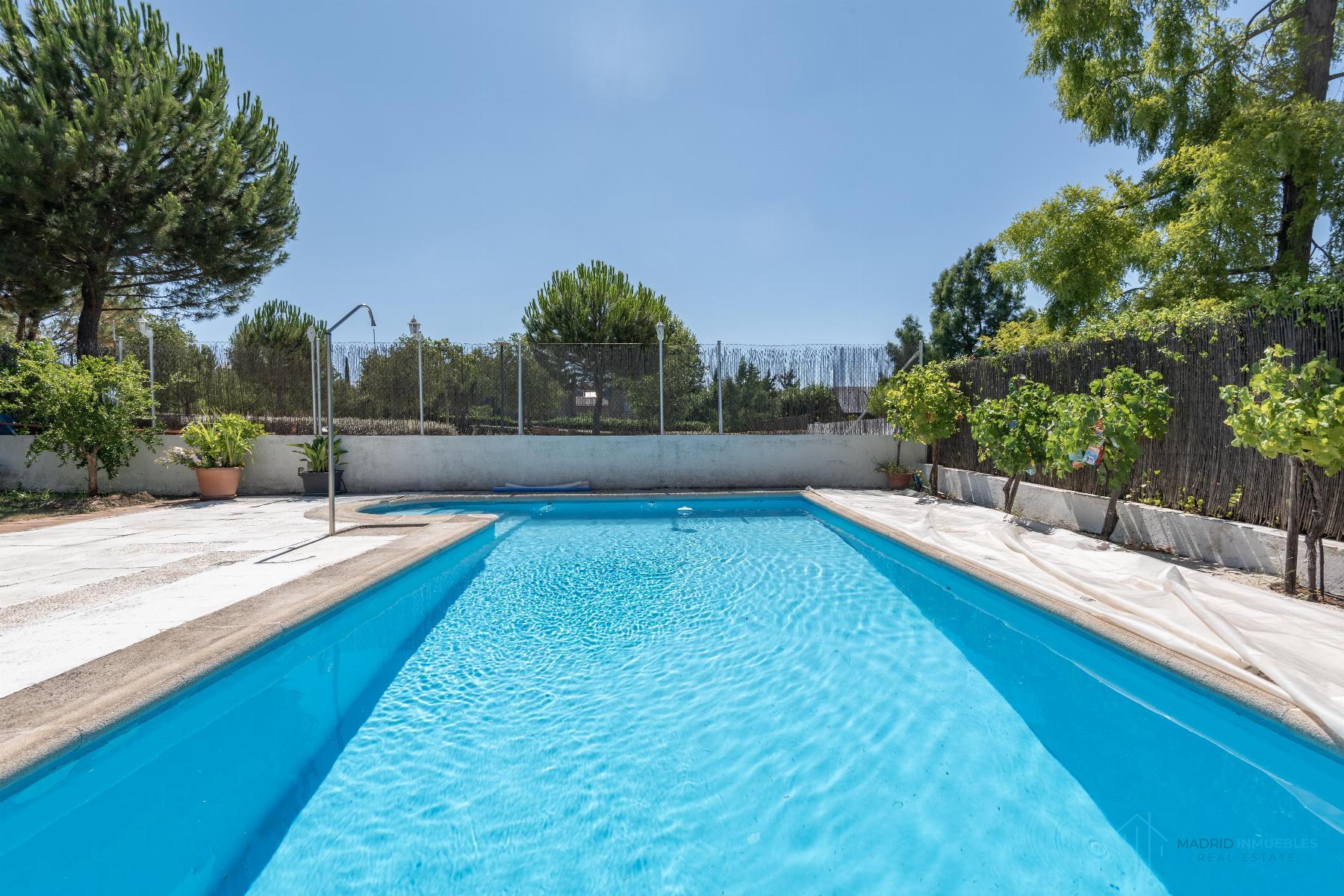 For sale of chalet in Pozuelo de Alarcón