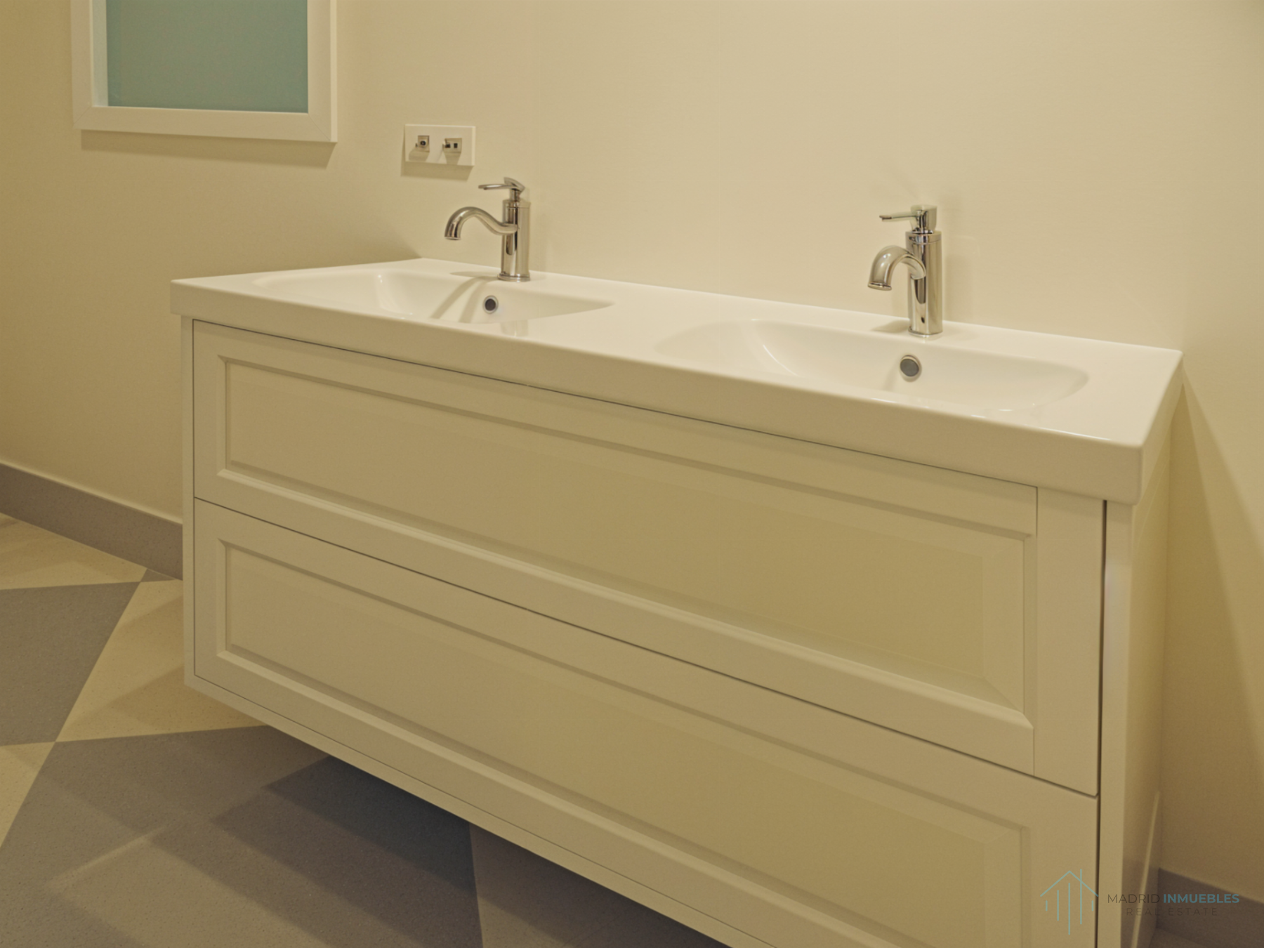 For rent of flat in Madrid