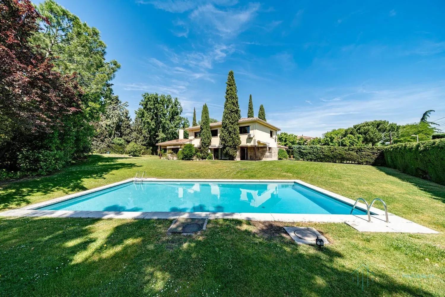 Venta de chalet en Pozuelo de Alarcón