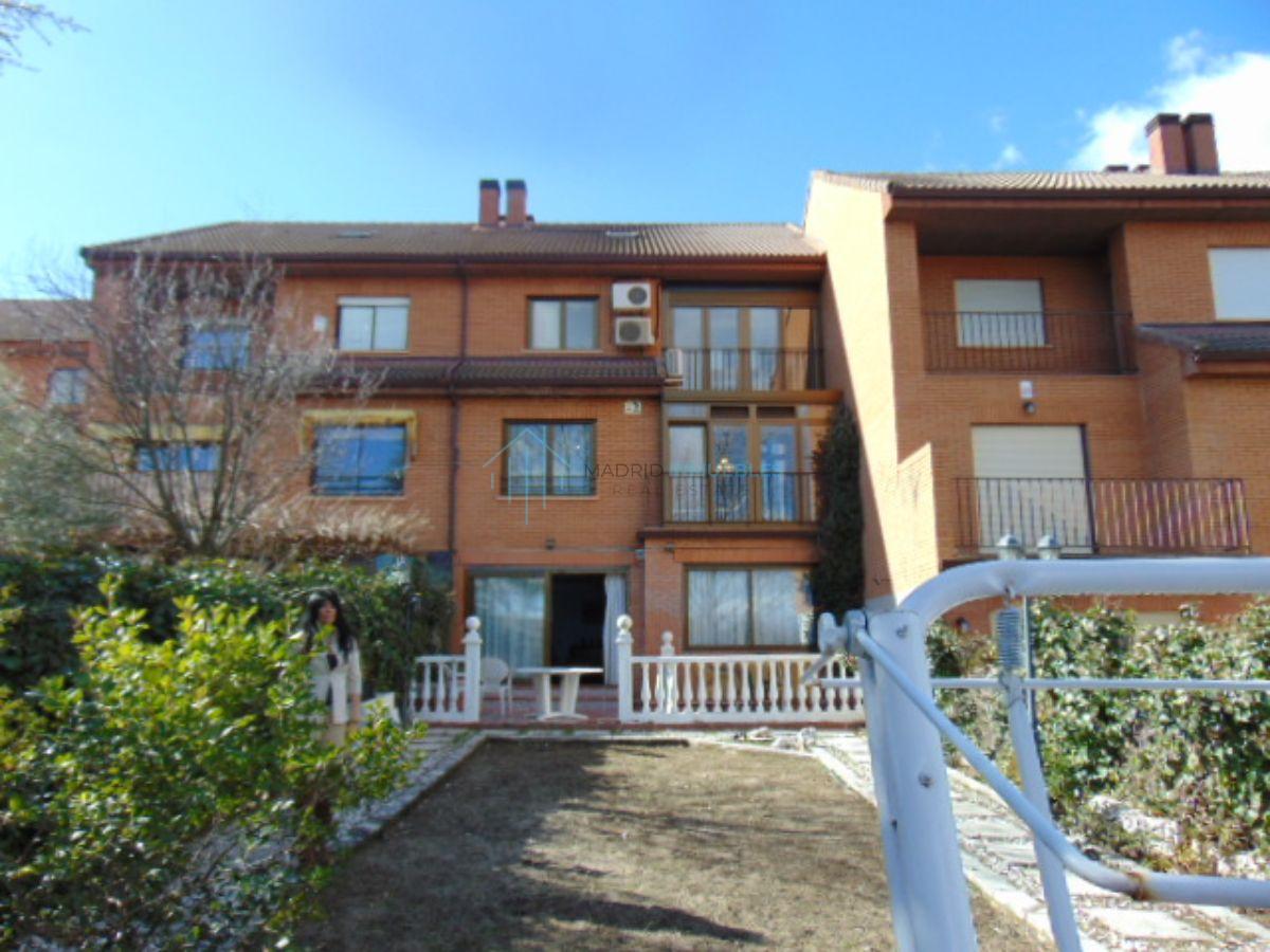 For sale of chalet in Las Rozas