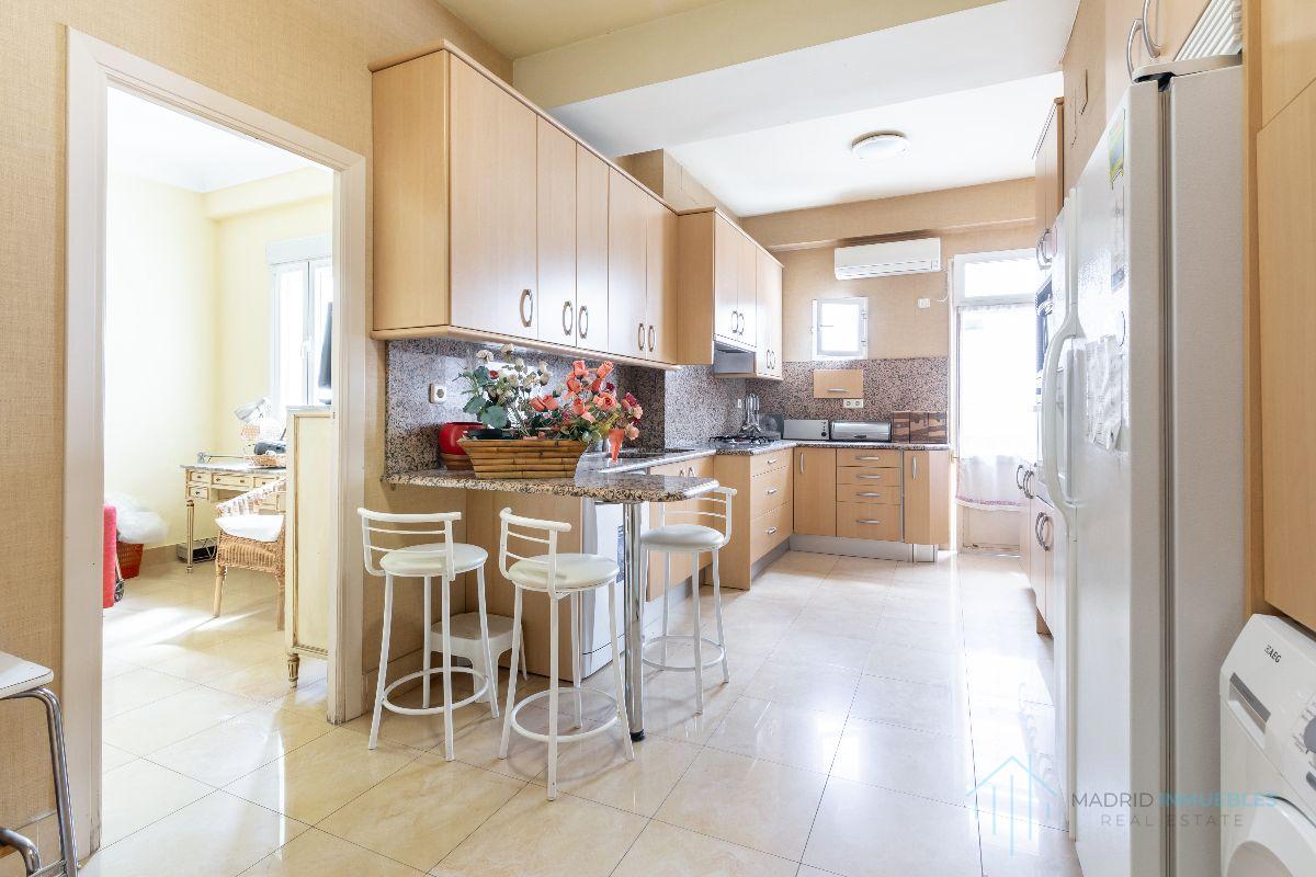 For sale of flat in Madrid