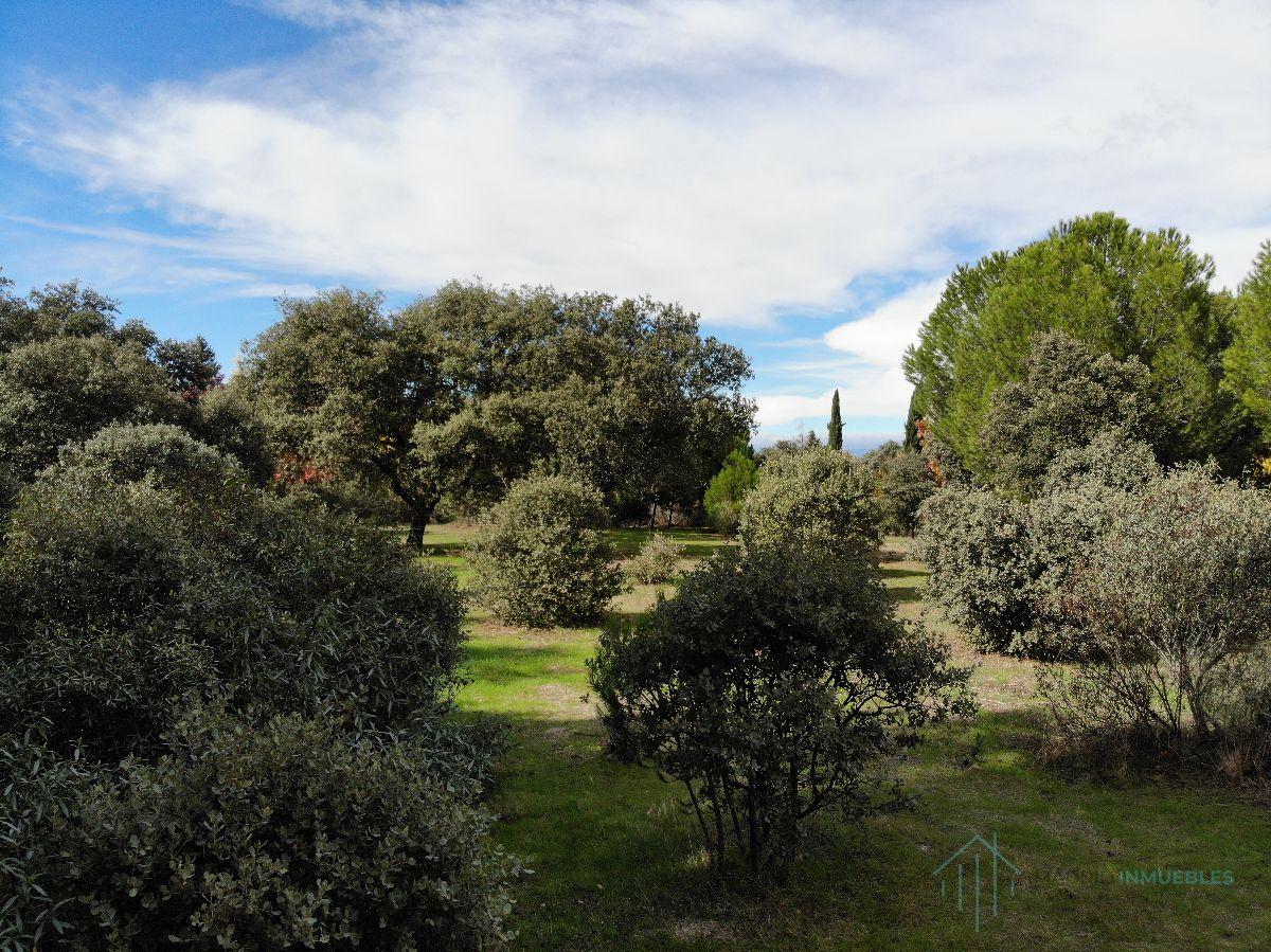 For sale of land in Pozuelo de Alarcón