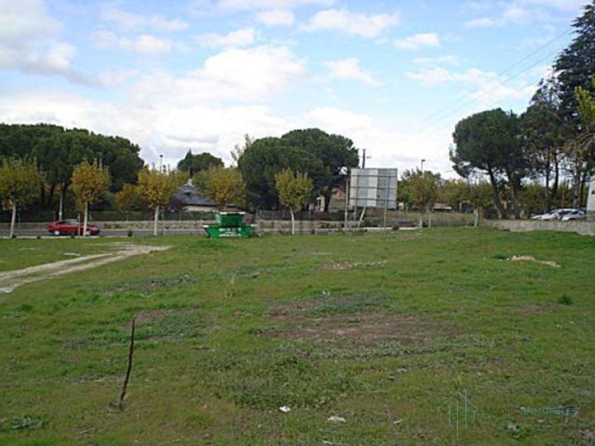 For sale of land in Valdemorillo
