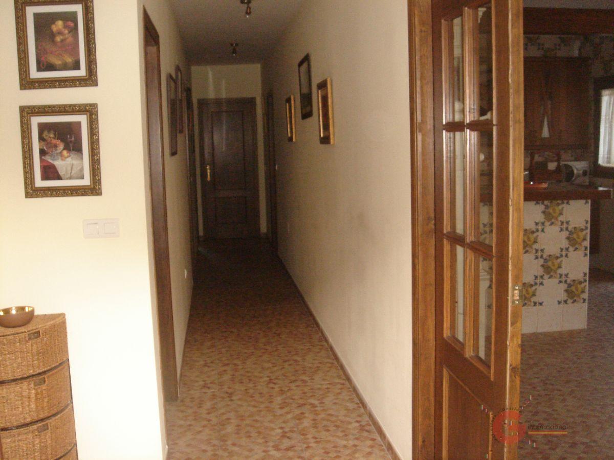 For sale of house in Almuñécar