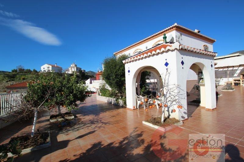 Venta de villa en Molvízar