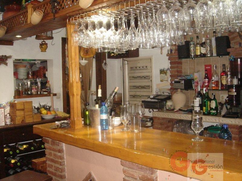 Venta de local comercial en Almuñécar