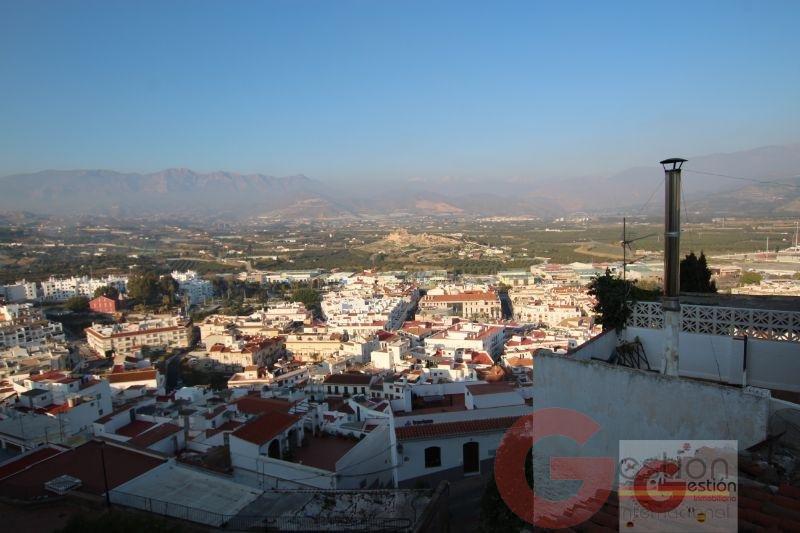 For sale of house in Salobreña