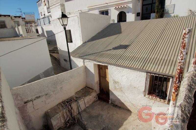 For sale of house in Salobreña