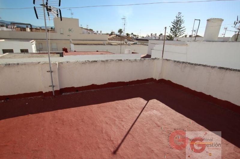 For sale of house in Salobreña