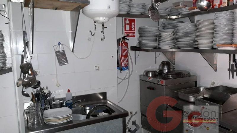For sale of premises in Salobreña