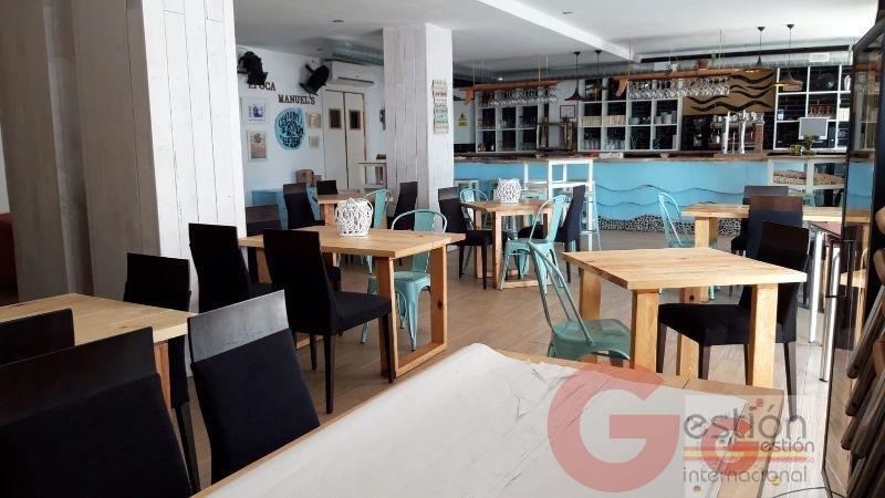 For sale of premises in Salobreña