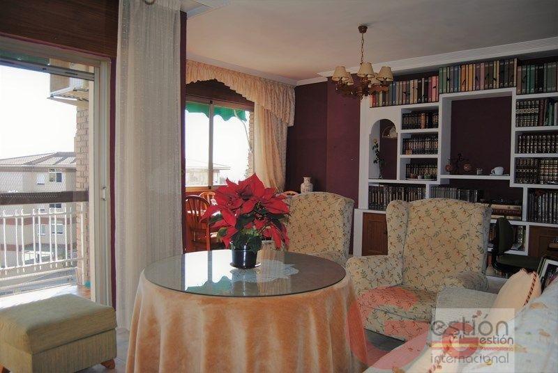 For sale of flat in Motril