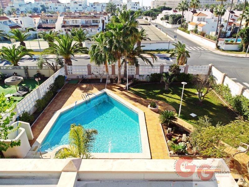 For sale of villa in Roquetas de Mar