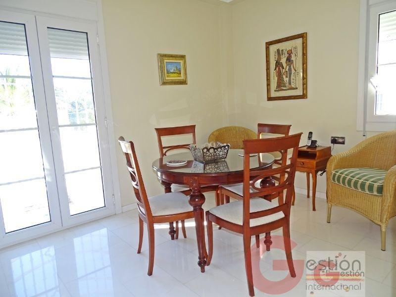 For sale of villa in Roquetas de Mar