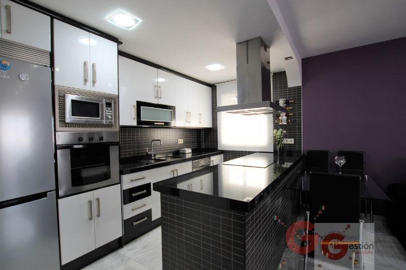 For sale of flat in Motril