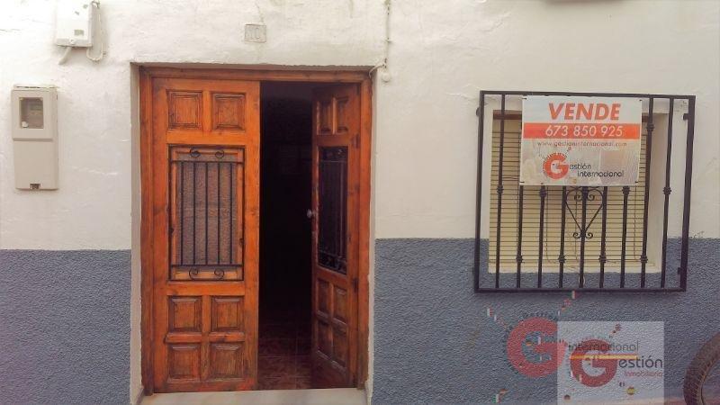 Venta de casa en Vélez de Benaudalla