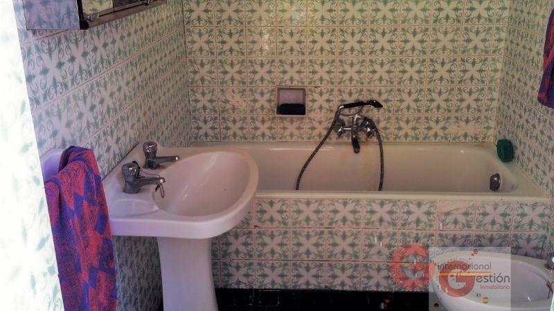 For sale of house in Vélez de Benaudalla