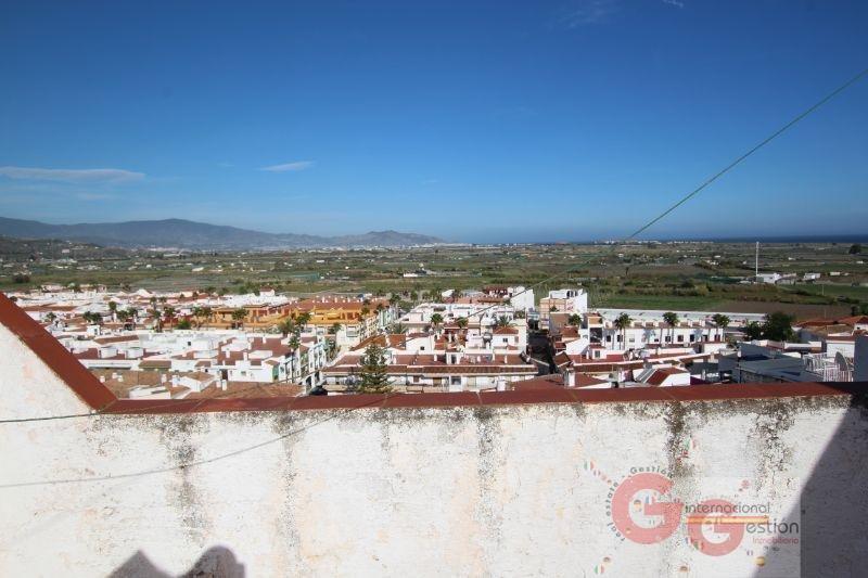 Venta de casa en Salobreña