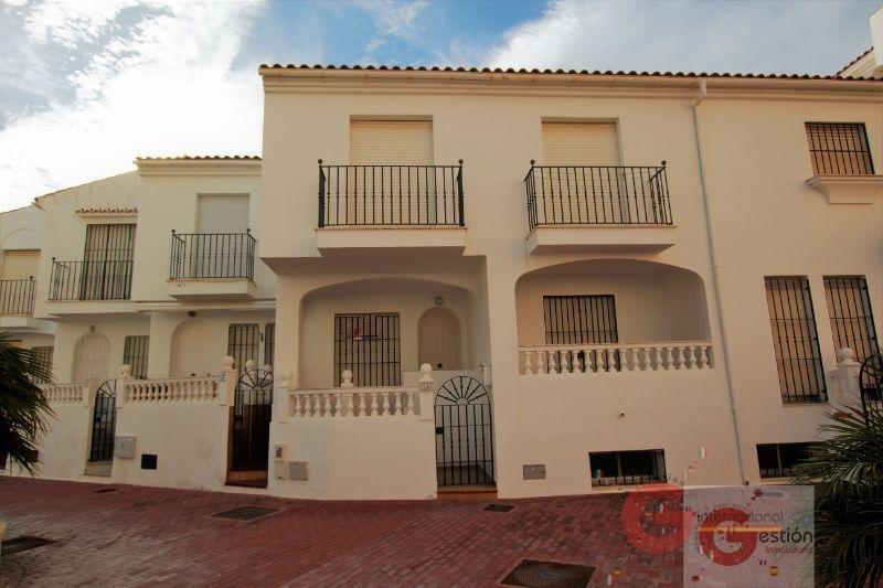 For sale of house in Calahonda