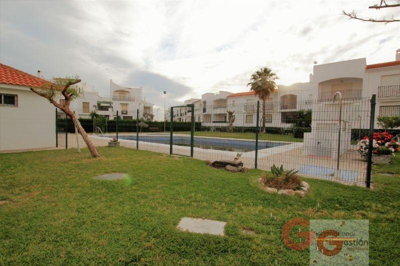 For sale of house in Calahonda