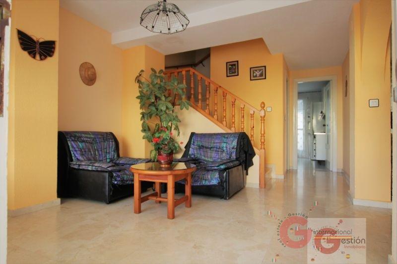 For sale of house in Calahonda