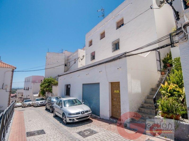 Venta de casa en Salobreña