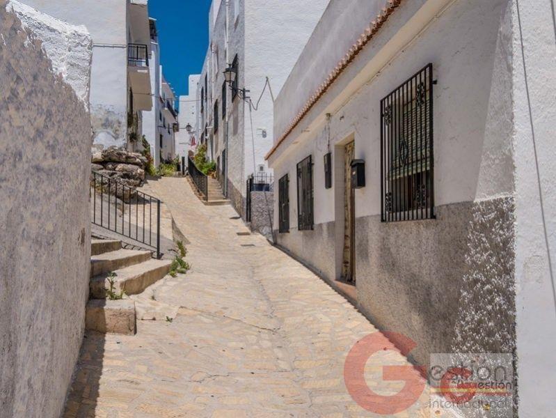 Venta de casa en Salobreña