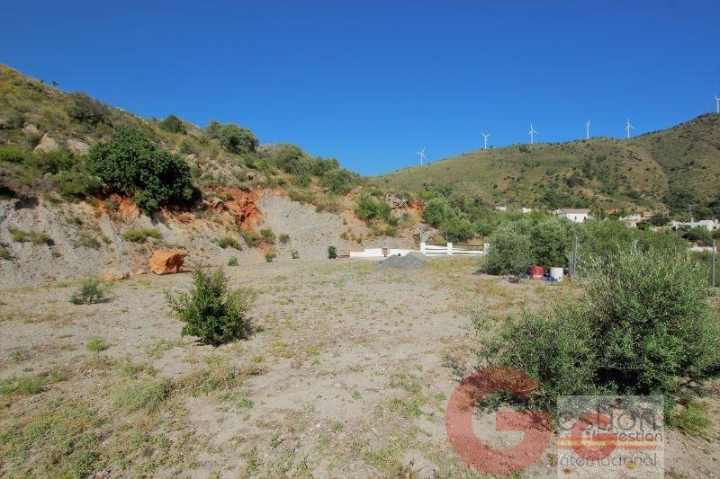 Venta de terreno en Vélez de Benaudalla Venta de terreno en Vélez de Benaudalla