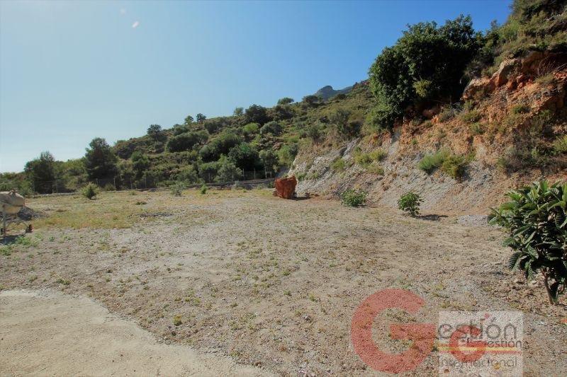 Venta de terreno en Vélez de Benaudalla Venta de terreno en Vélez de Benaudalla
