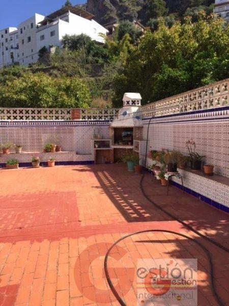 Venta de edificio en Otívar Venta de edificio en Otívar