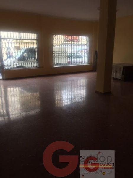 For sale of building in Otívar