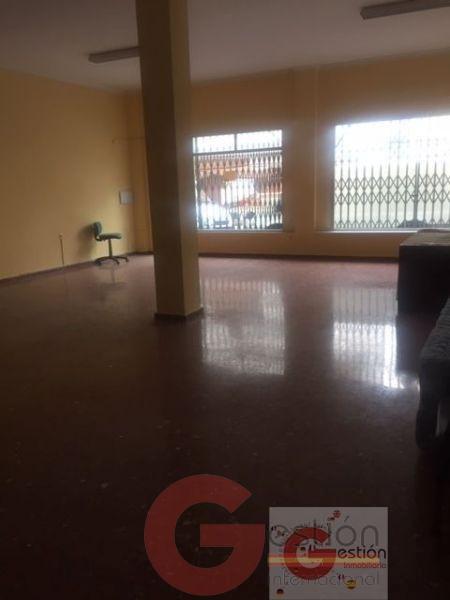 For sale of building in Otívar