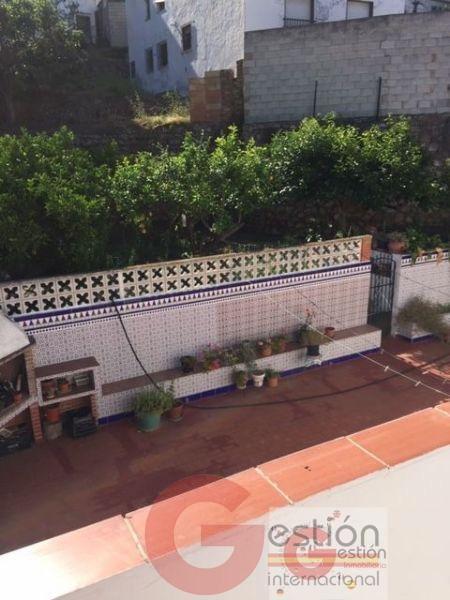 For sale of building in Otívar