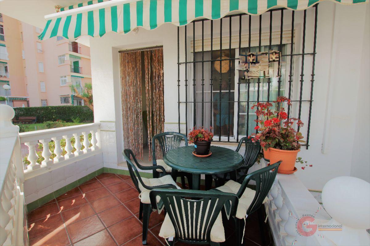 For sale of house in Calahonda