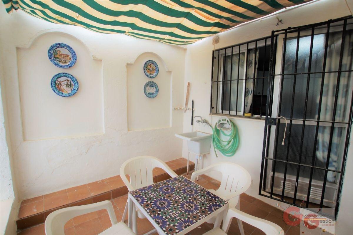 For sale of house in Calahonda