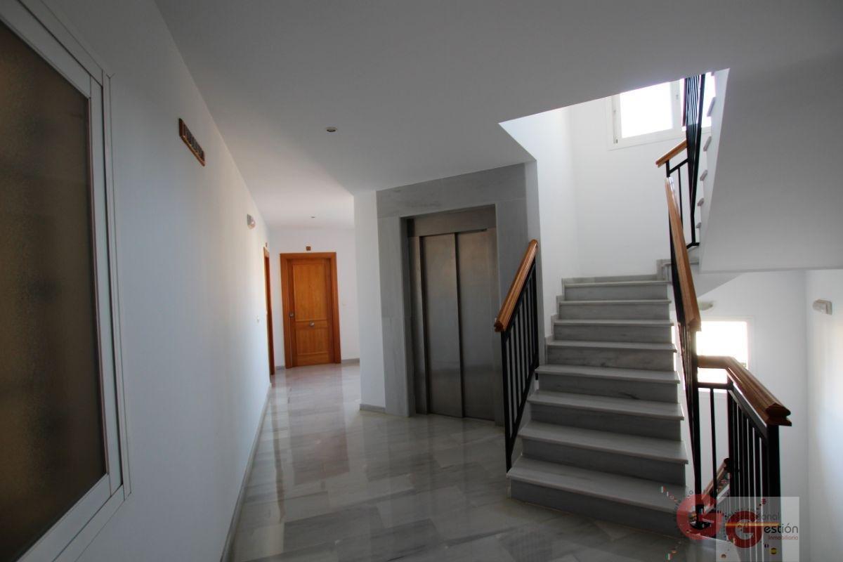 For sale of flat in Calahonda