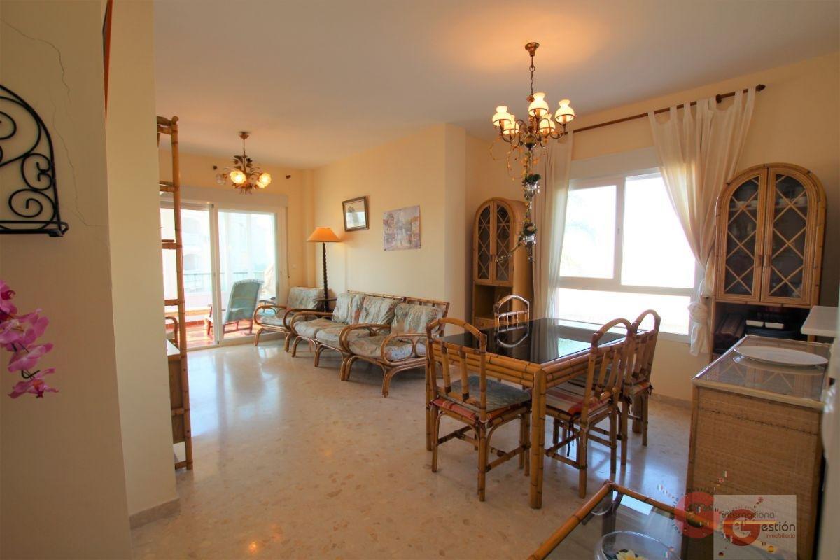 For sale of flat in Calahonda