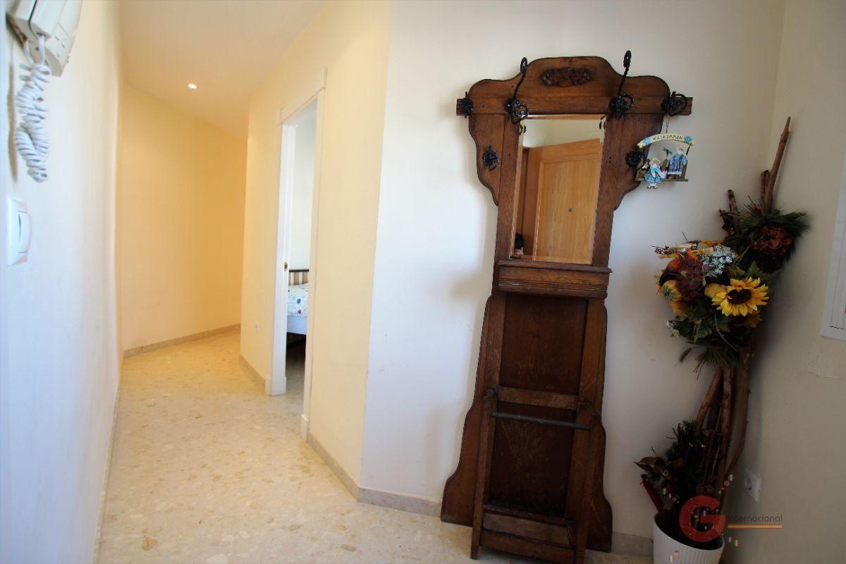 For sale of flat in Calahonda