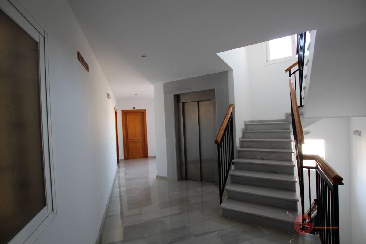 For sale of flat in Calahonda