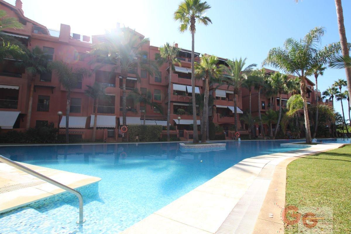 For sale of penthouse in Motril