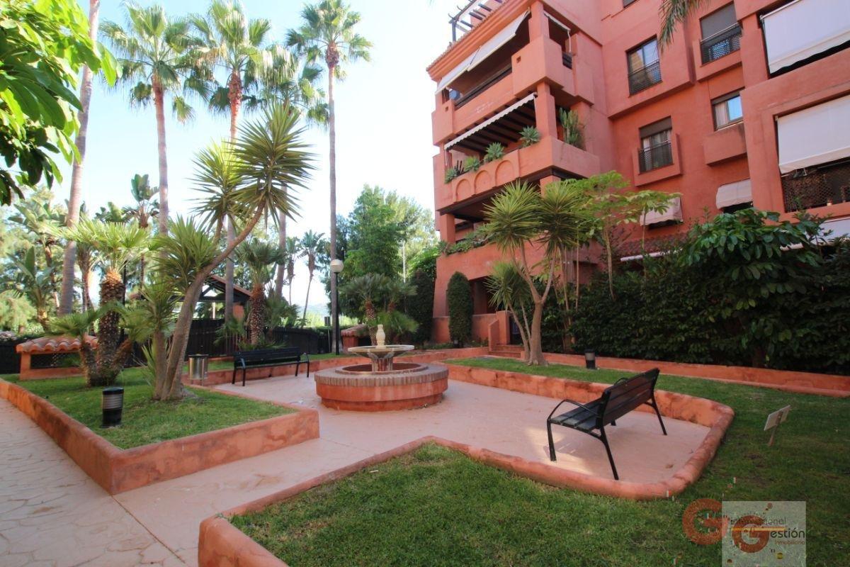 For sale of penthouse in Motril