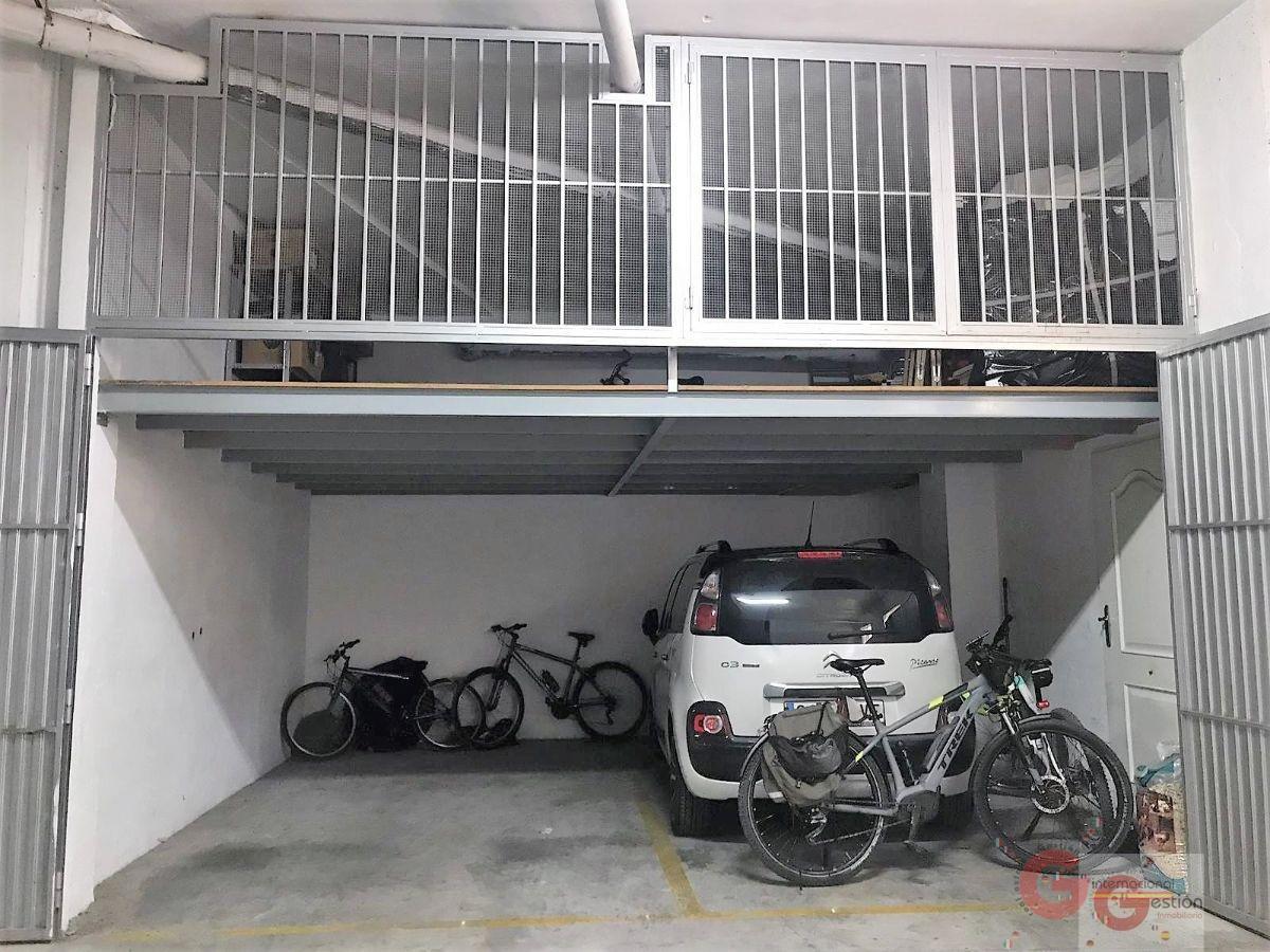 For sale of garage in Salobreña