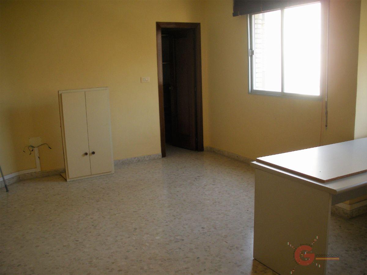 For sale of flat in Motril