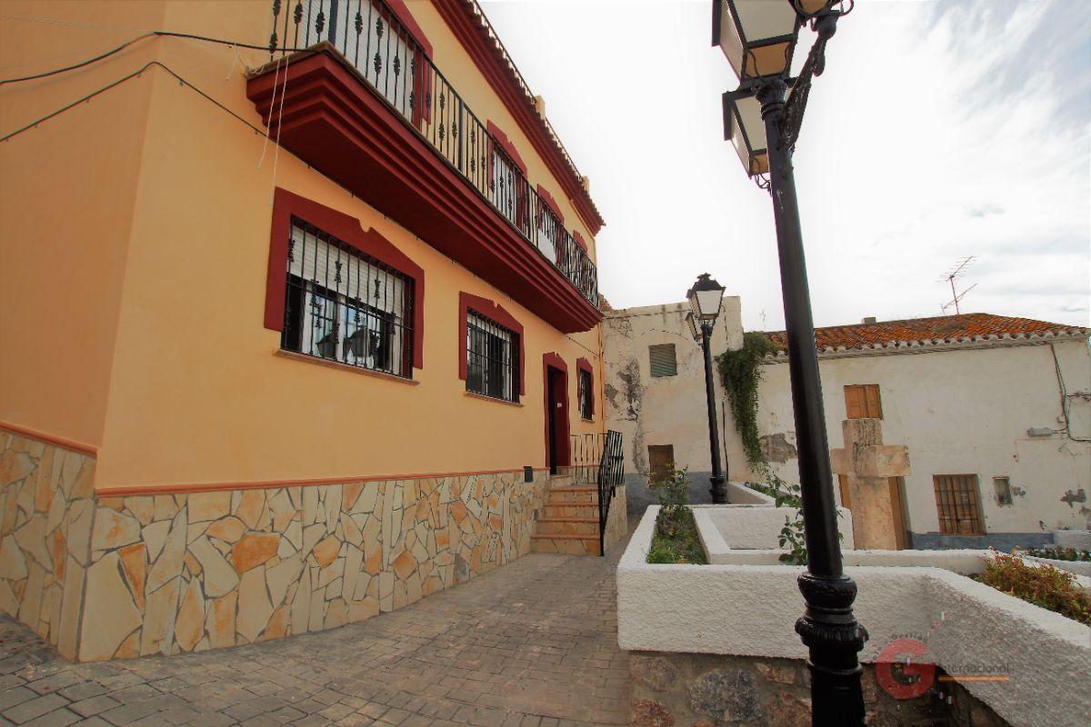 For sale of house in Vélez de Benaudalla