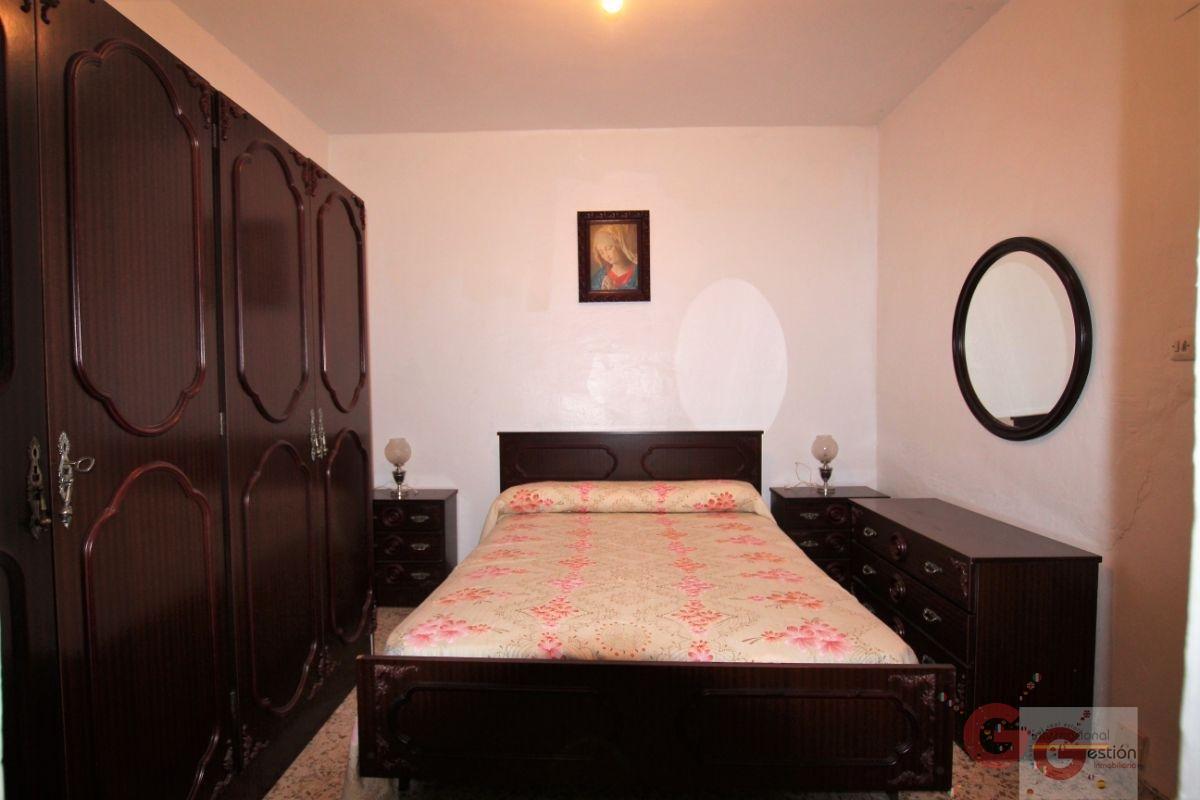 For sale of house in Vélez de Benaudalla