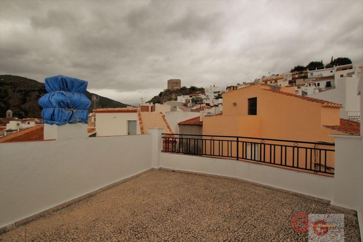 For sale of house in Vélez de Benaudalla