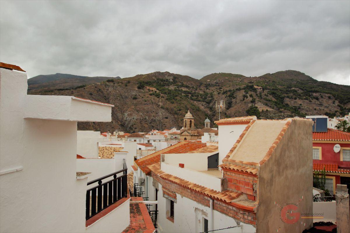 For sale of house in Vélez de Benaudalla