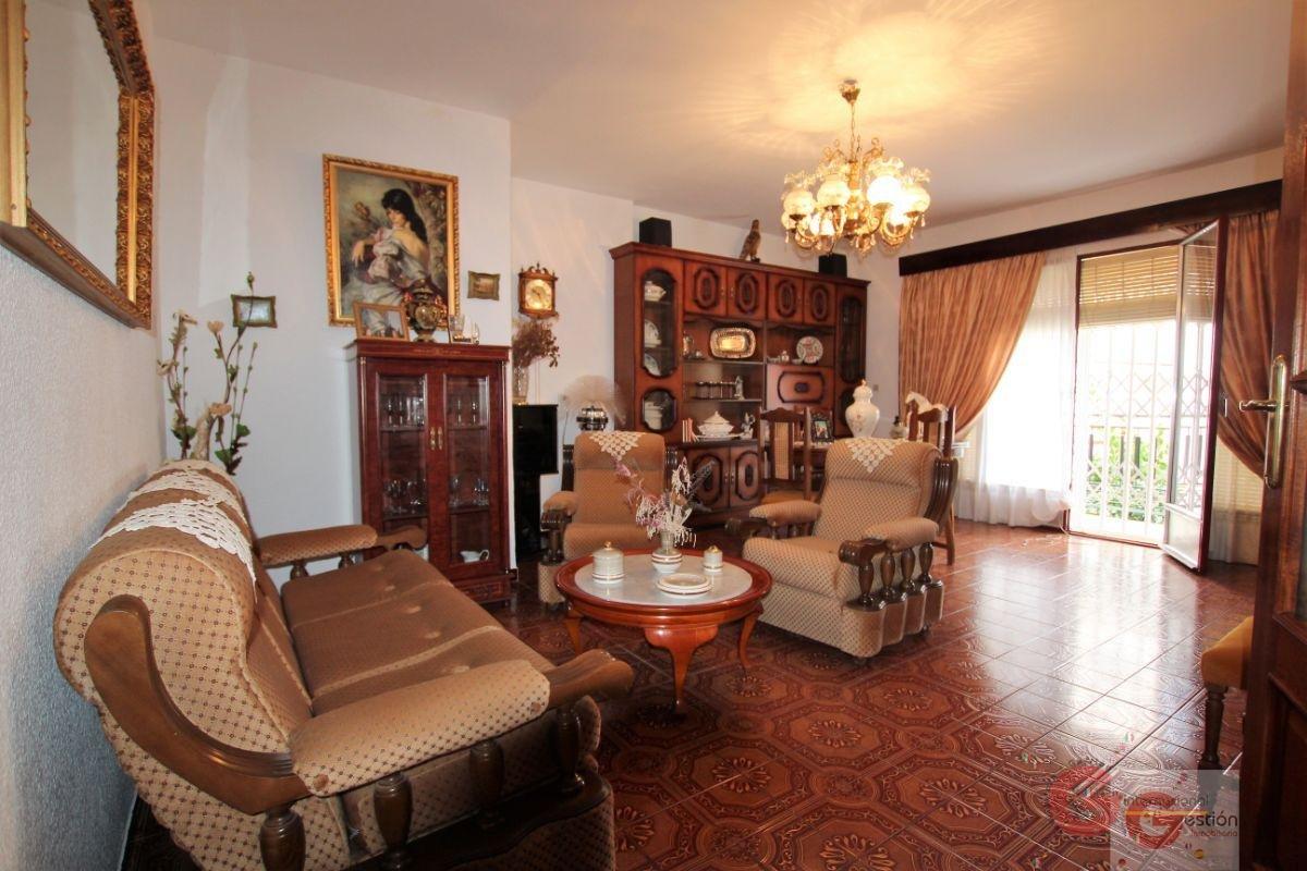 For sale of house in Vélez de Benaudalla